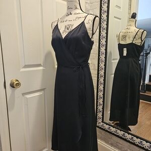 Abercrombie & Fitch Elegant Black Midi Dress